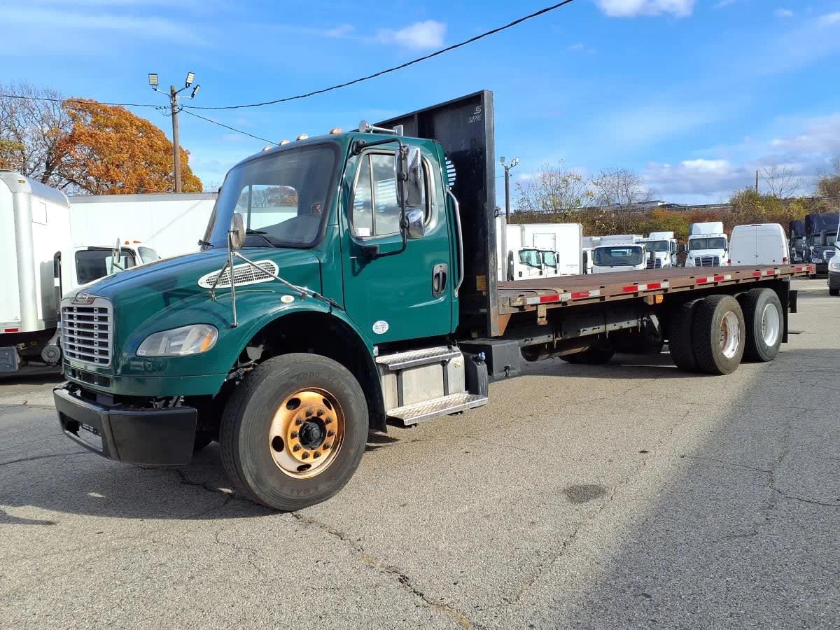 2019 Freightliner M2 106