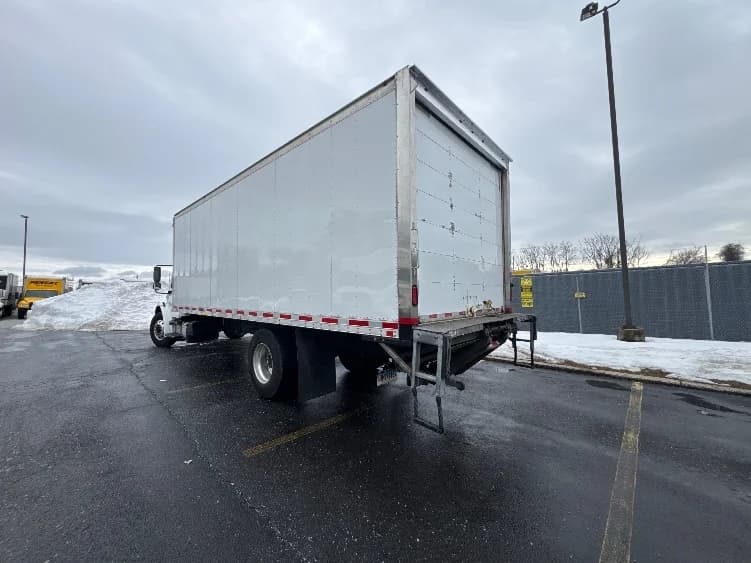 2019 Freightliner M2 106 in Chicopee, MA — photo 6