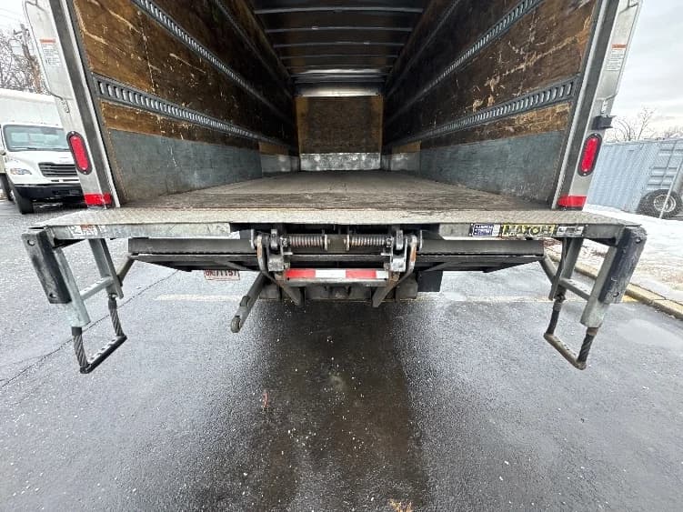 2019 Freightliner M2 106 in Chicopee, MA — photo 10