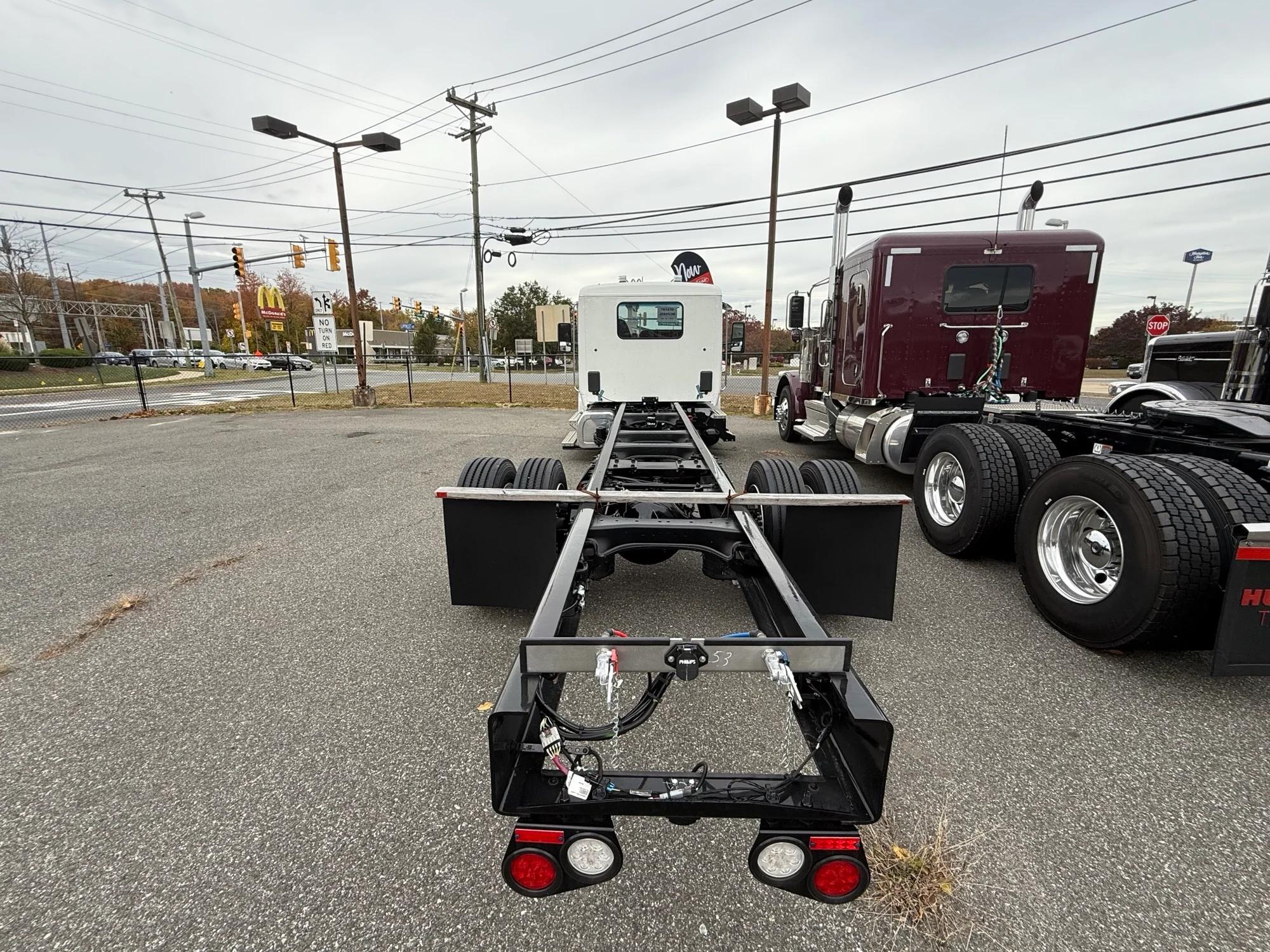 2025 Peterbilt 536 in CLARKSBURG, WV — photo 5