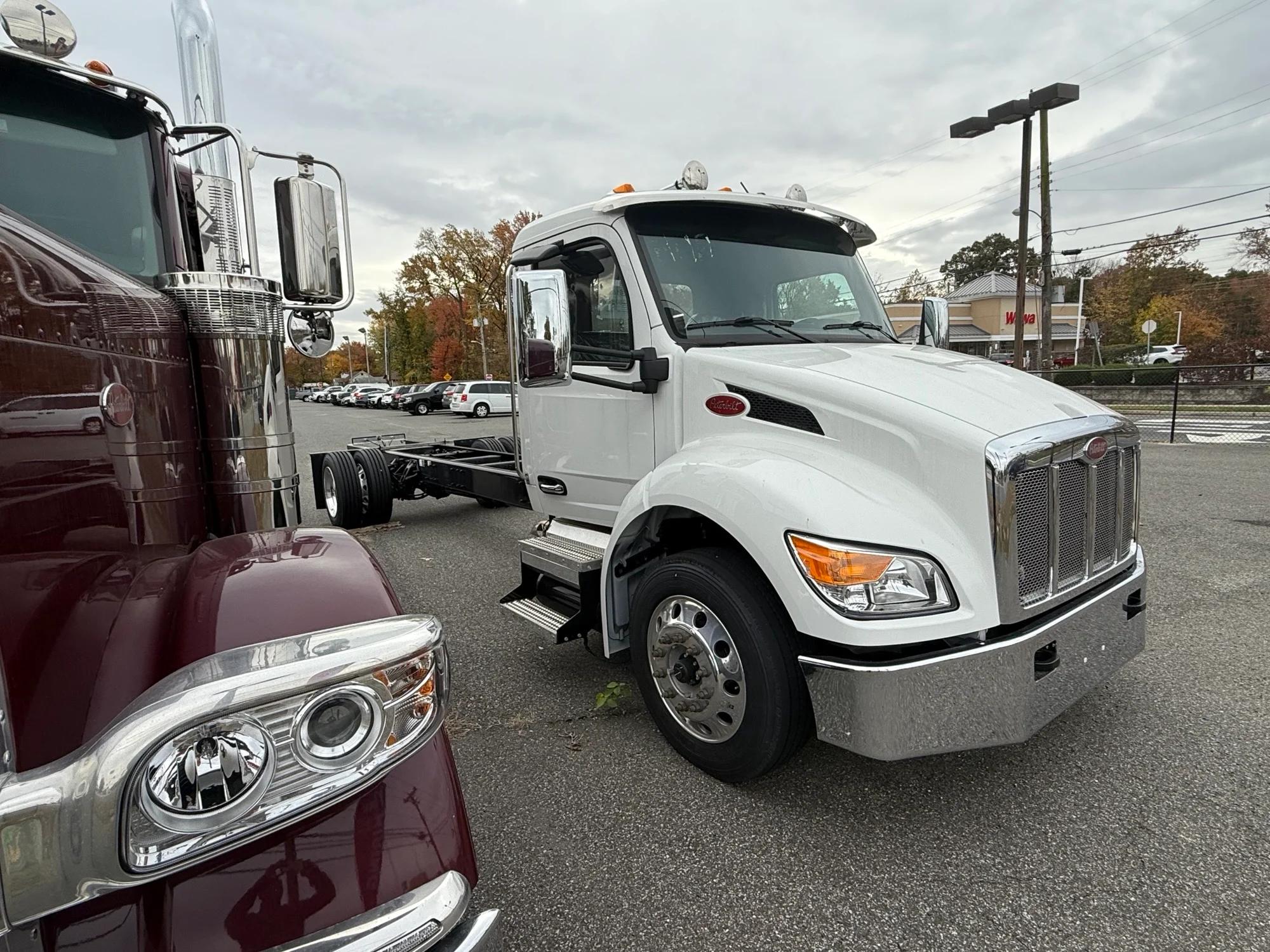 2025 Peterbilt 536 in CLARKSBURG, WV — photo 4