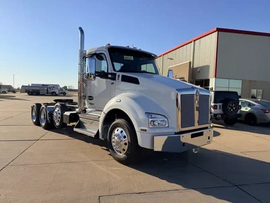 2026 Kenworth T880 in Cedar Rapids, IA