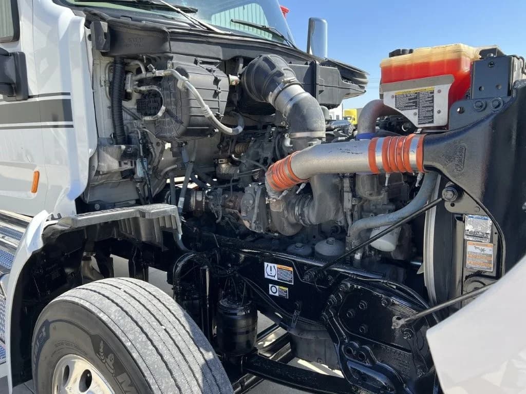 2022 Peterbilt 567 in Springfield, MO — photo 8