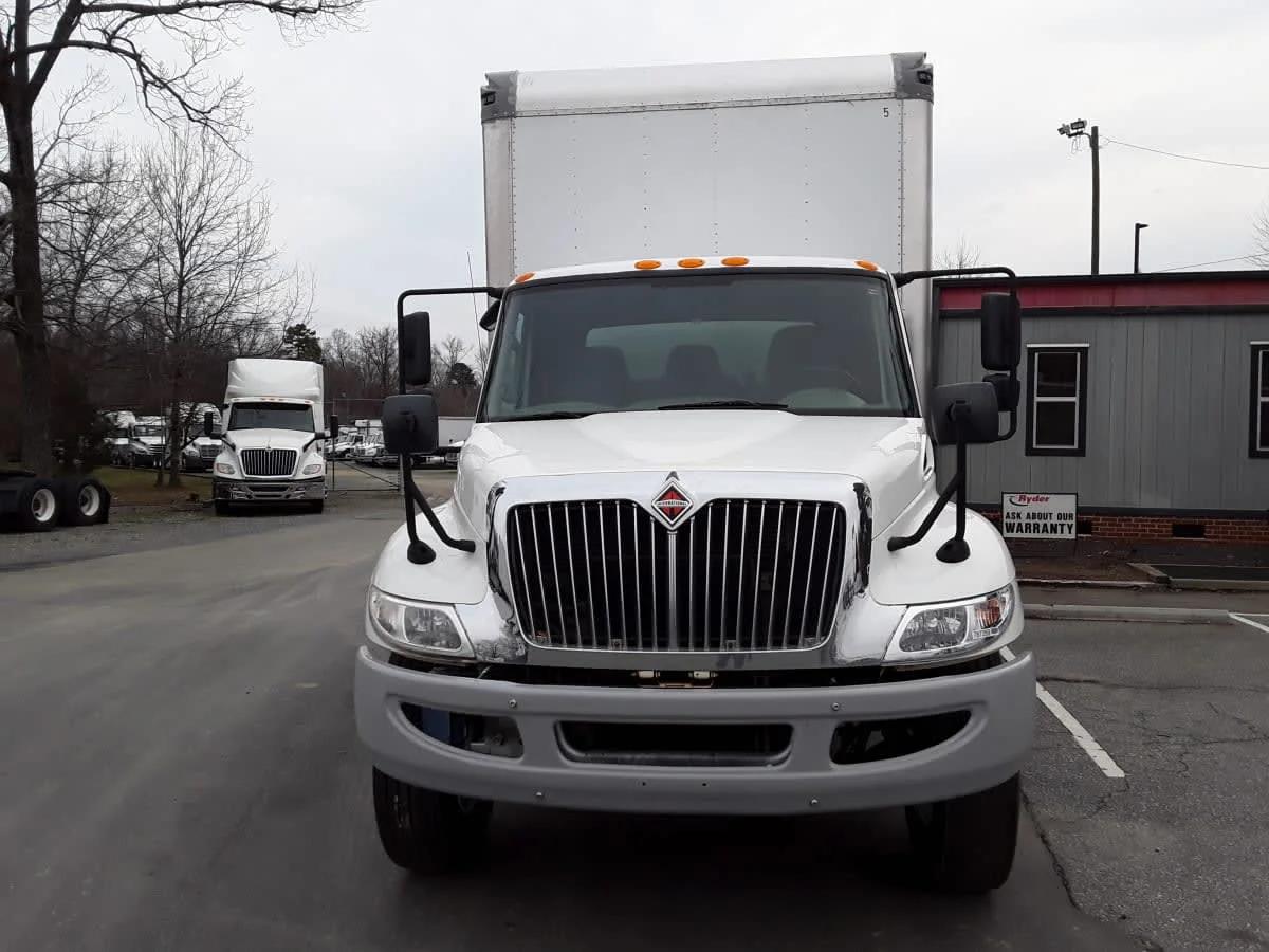 2018 International 4300 in Charlotte, NC — photo 2