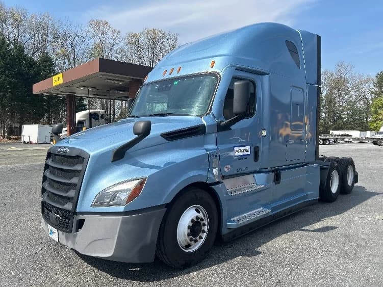 2022 Freightliner Cascadia in Duluth, GA — photo 3