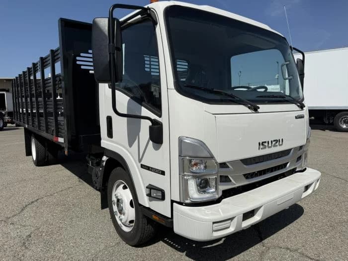 2026 Isuzu NRR — photo 4