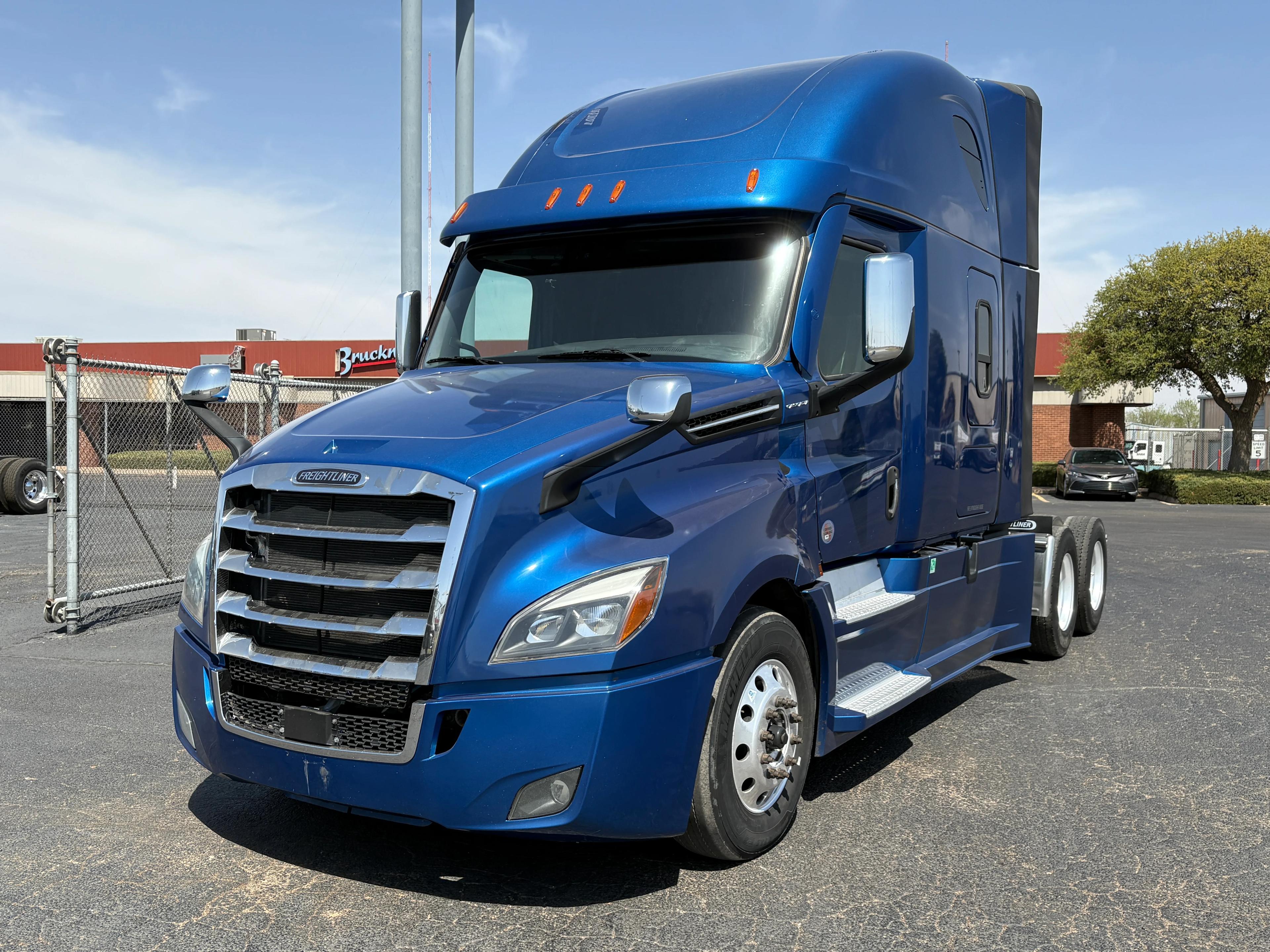 2022 Freightliner Cascadia