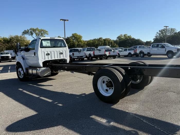 2026 Ford F-650 in Dallas, TX — photo 4