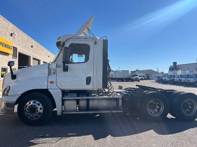 2019 Freightliner Cascadia in Piqua, OH — photo 4