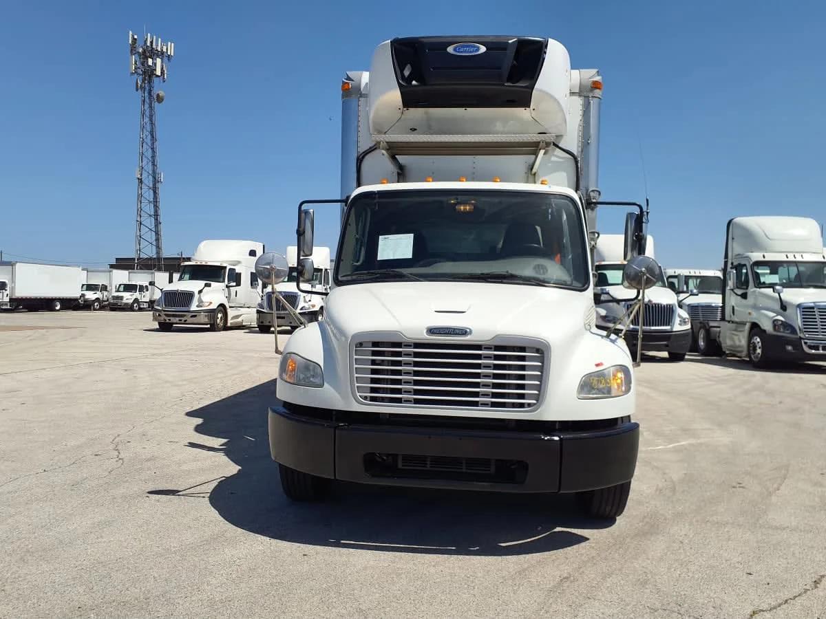2019 Freightliner M2 106 in Fort Worth, TX — photo 2