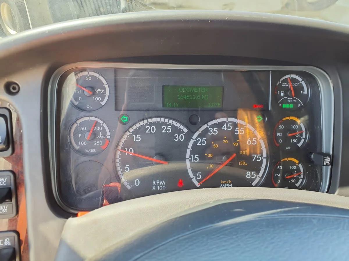2019 Freightliner M2 106 in Fort Worth, TX — photo 12