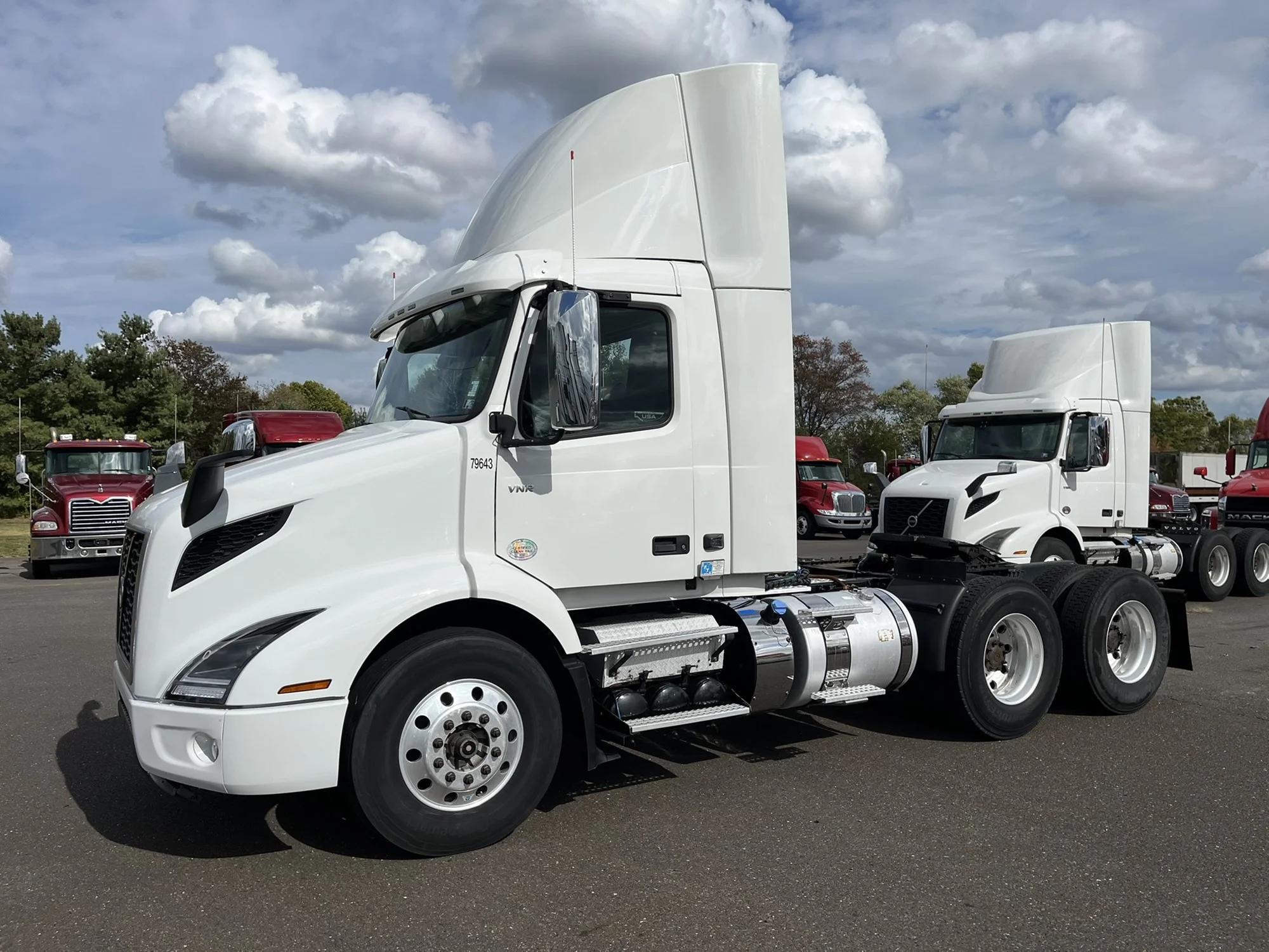 2019 Volvo VNR 640