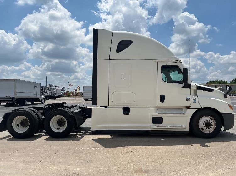 2022 Freightliner in Katy, TX — photo 8