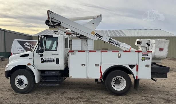 2011 International 4300 in MN — photo 3
