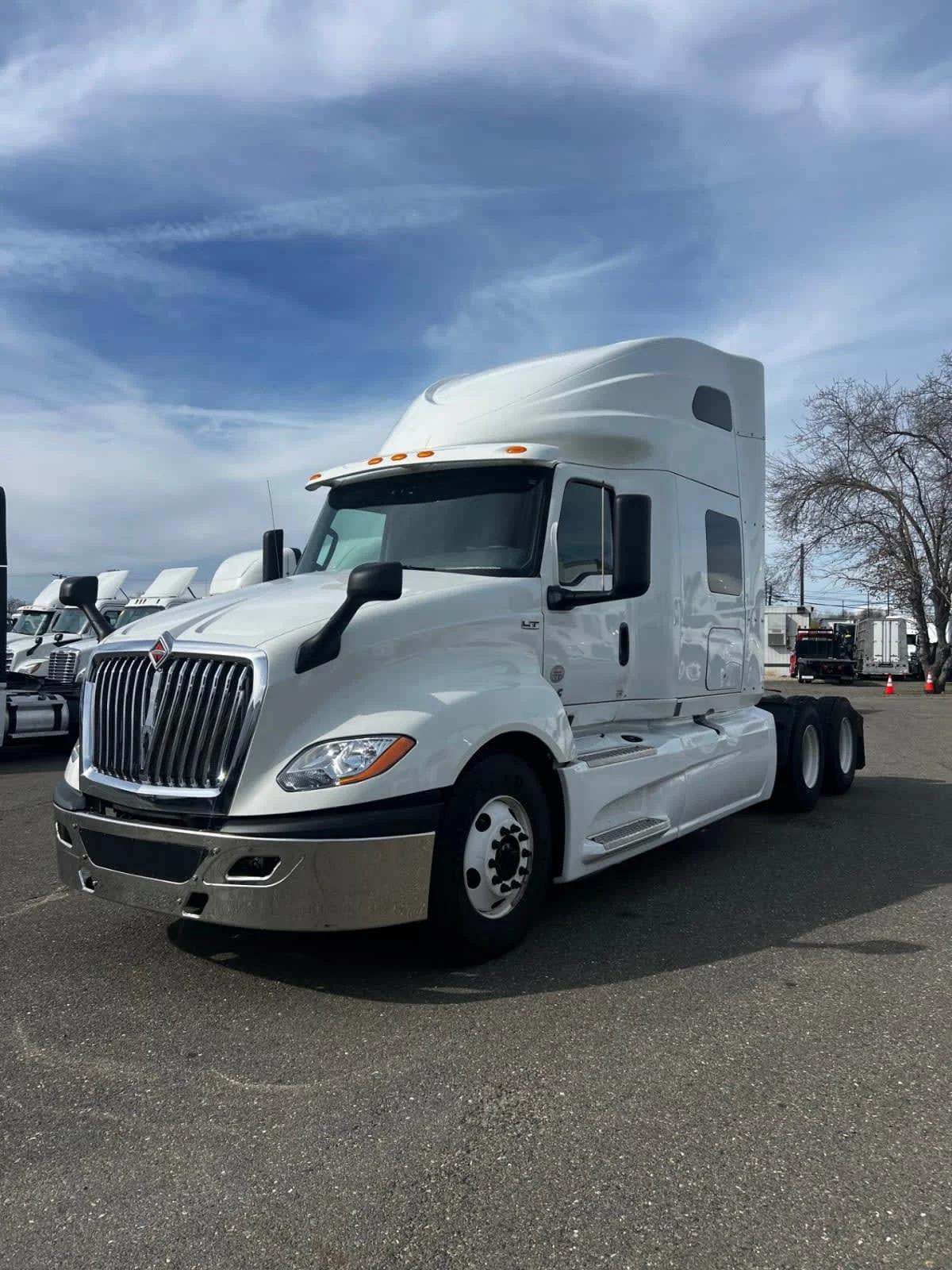 2019 International LT