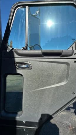 2024 Peterbilt 520 in Portland, OR — photo 22