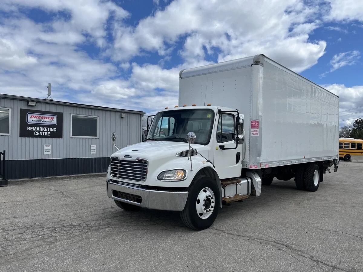 2019 Freightliner M2 106