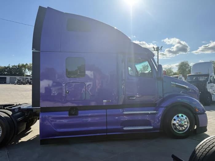 2026 Peterbilt 579 in Dallas, TX — photo 11