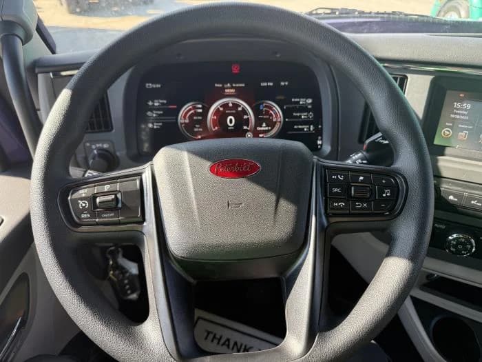 2026 Peterbilt 579 in Dallas, TX — photo 32