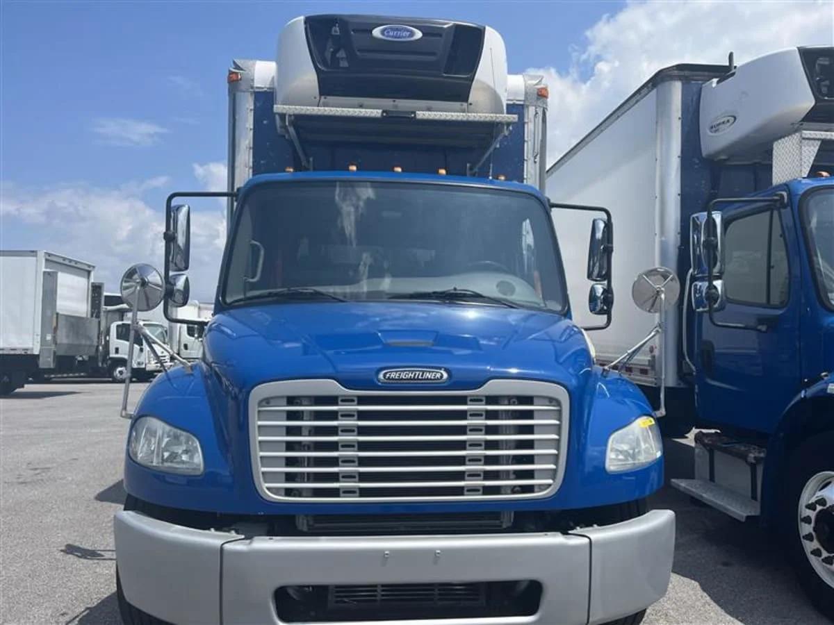 2018 Freightliner M2 106 in Beltsville, MD — photo 2