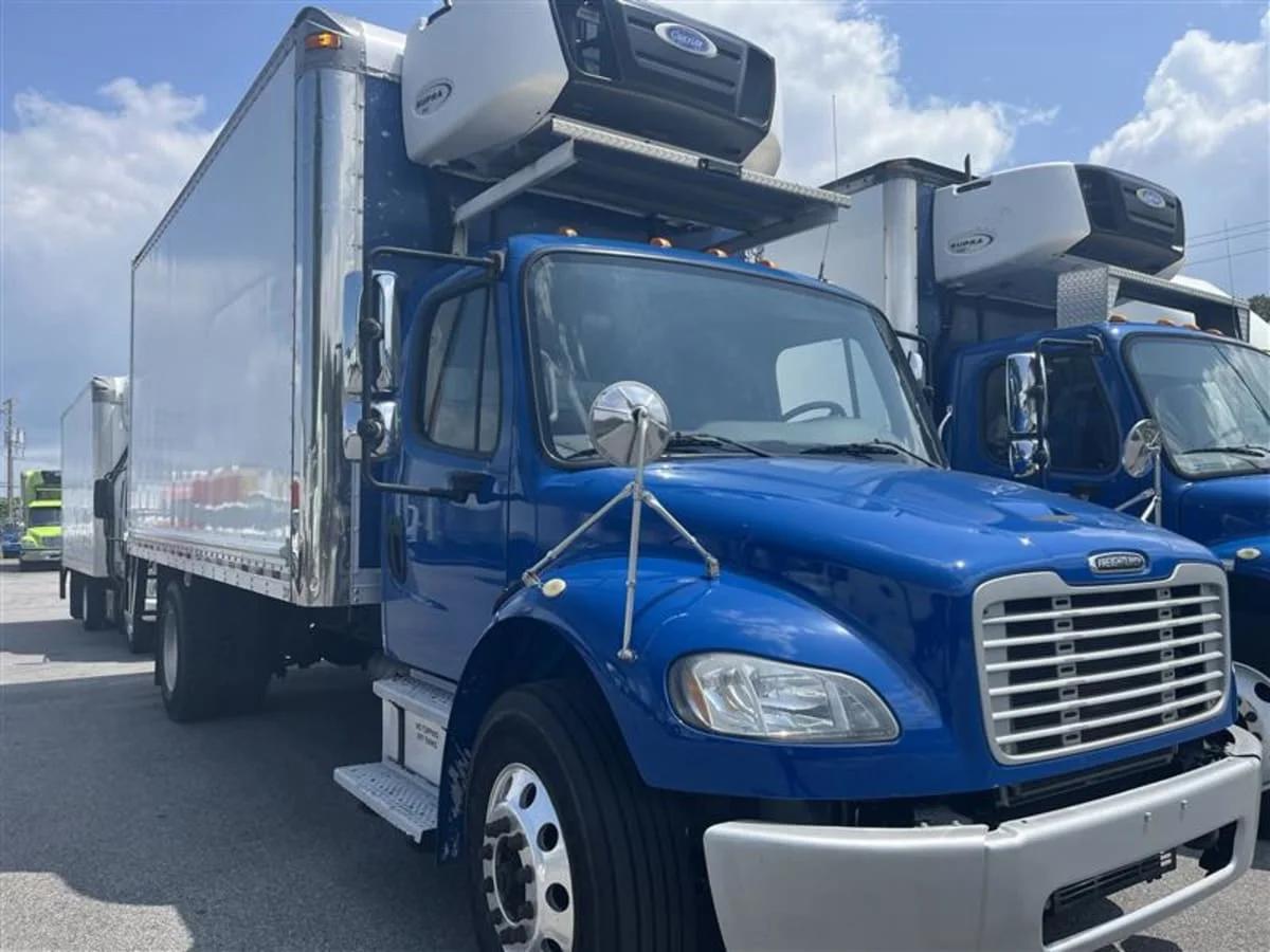 2018 Freightliner M2 106 in Beltsville, MD — photo 3