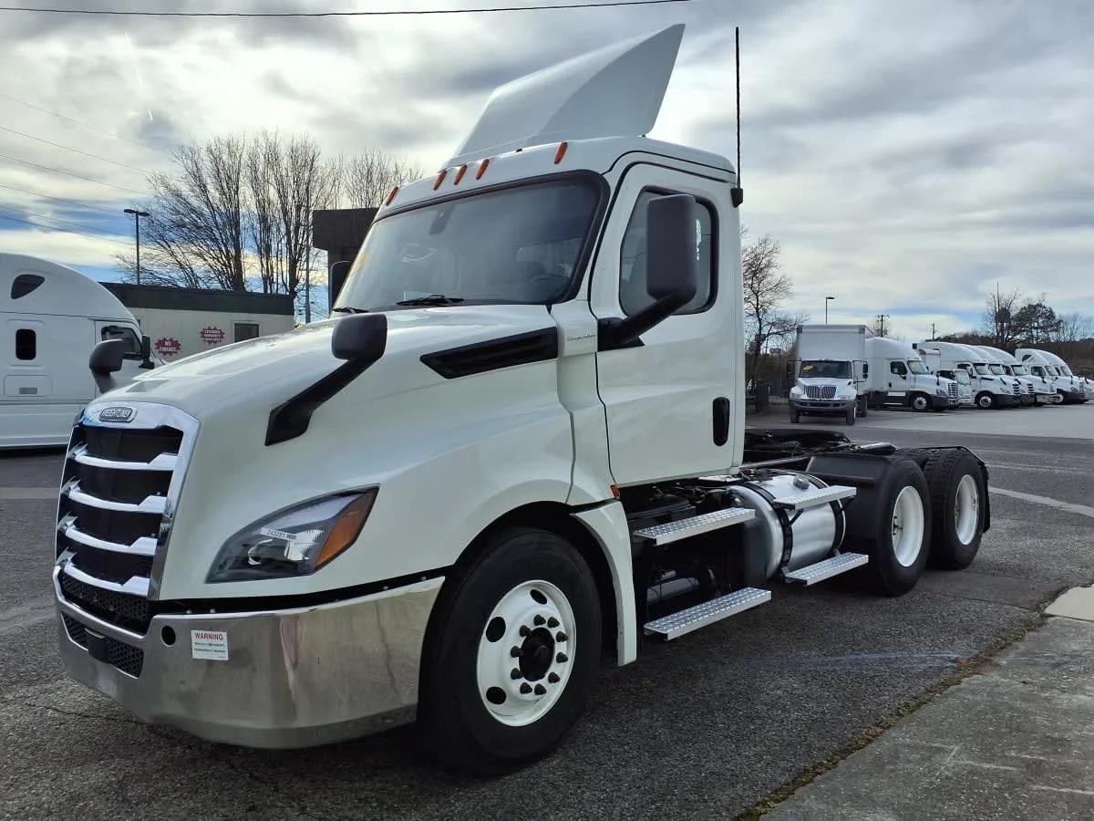 2020 Freightliner Cascadia