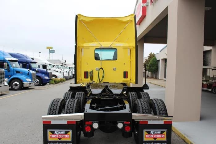 2021 Peterbilt 579 in Nashville, TN — photo 6