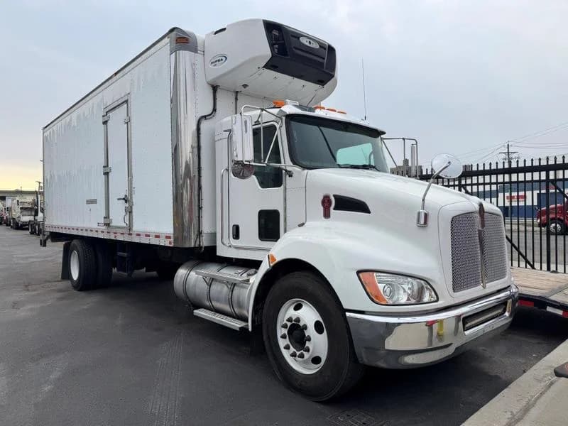 2019 Kenworth T270