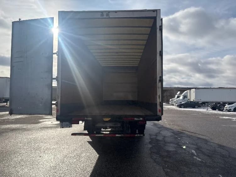 2020 International MV in Lansing, MI — photo 8
