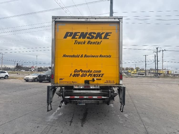2022 Freightliner M2 106 in Dallas, TX — photo 7