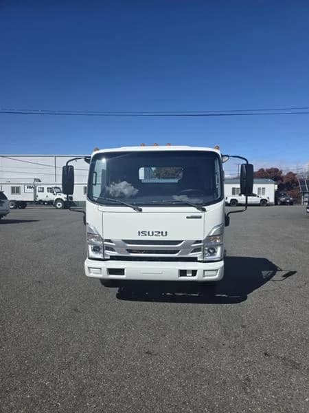 2026 Isuzu NPR