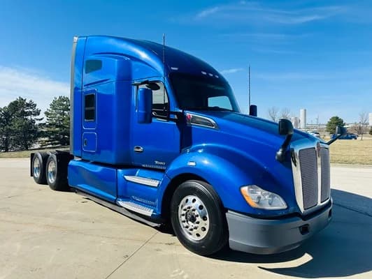 2022 Kenworth T680 in Olathe, KS