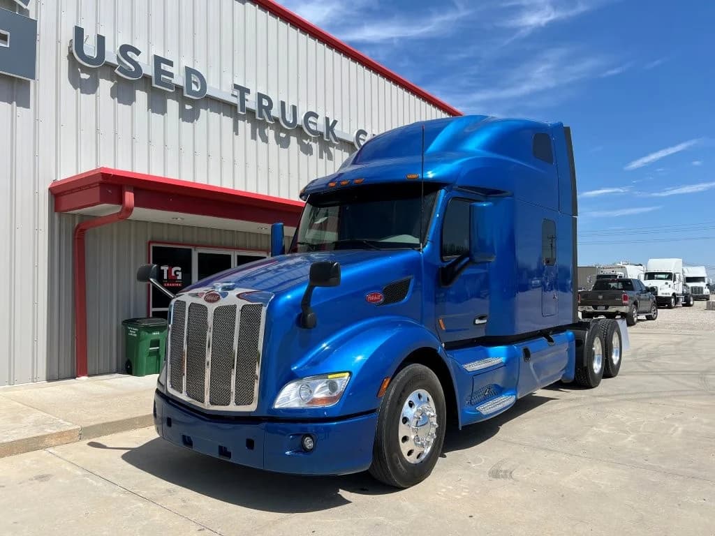 2022 Peterbilt 579 in Springfield, MO