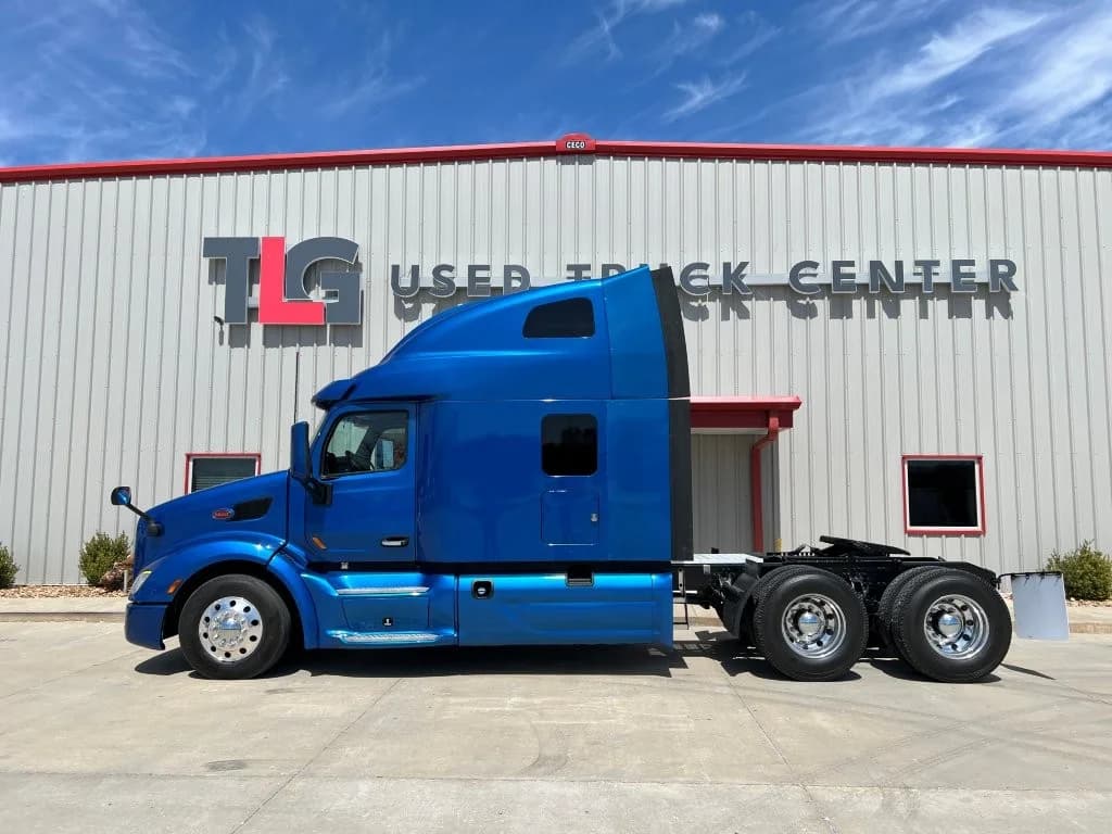 2022 Peterbilt 579 in Springfield, MO — photo 6