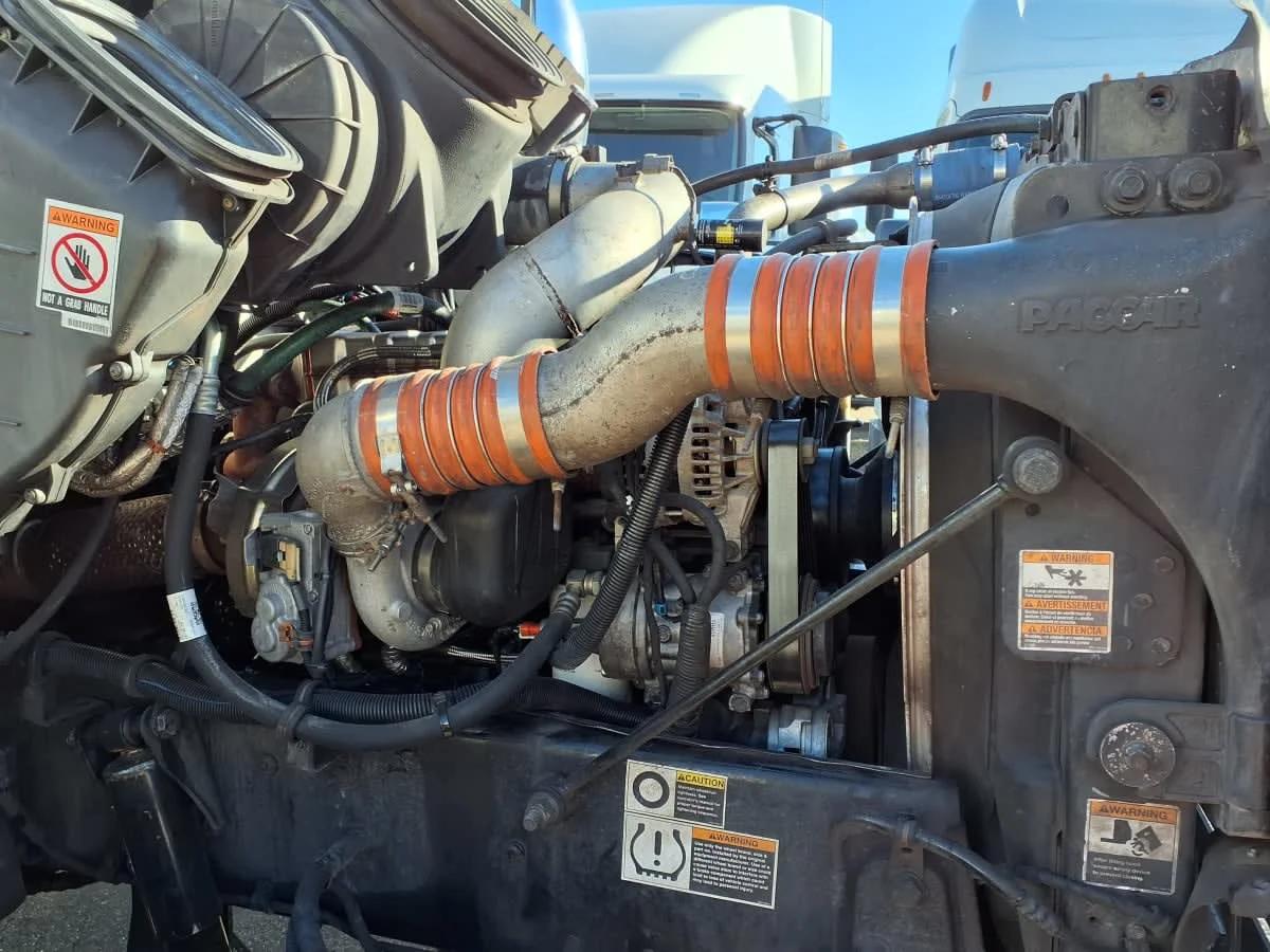 2020 Kenworth T370 in Minneapolis, MN — photo 10