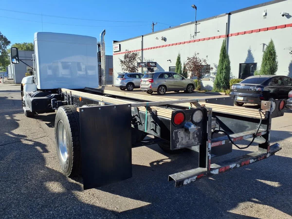 2020 Kenworth T370 in Minneapolis, MN — photo 6