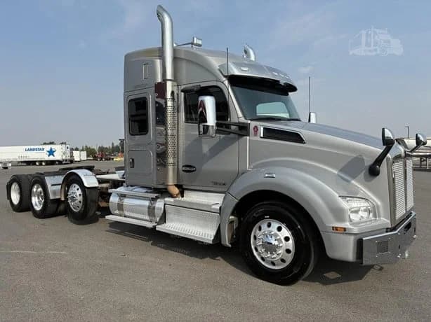 2022 Kenworth T880 in Idaho Falls, ID — photo 6
