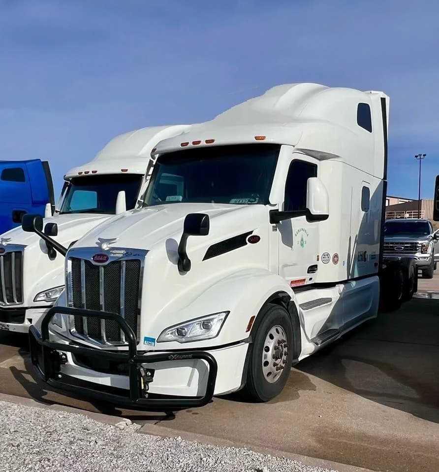 2023 Peterbilt 579