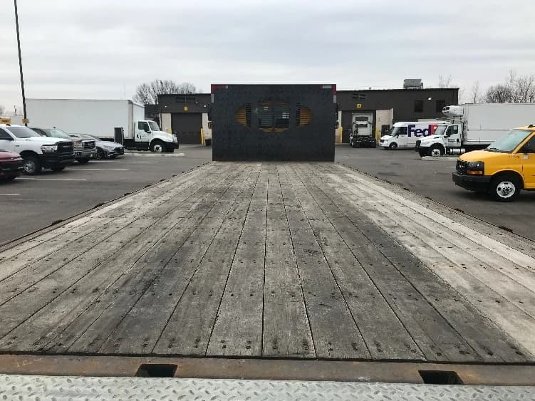 2019 Hino 268 in Indianapolis, IN — photo 9