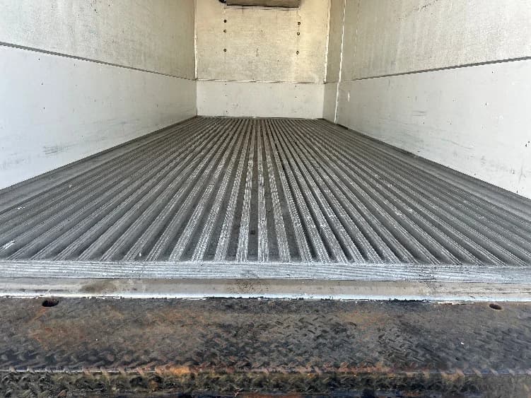 2019 Freightliner M2 106 in Indianapolis, IN — photo 9