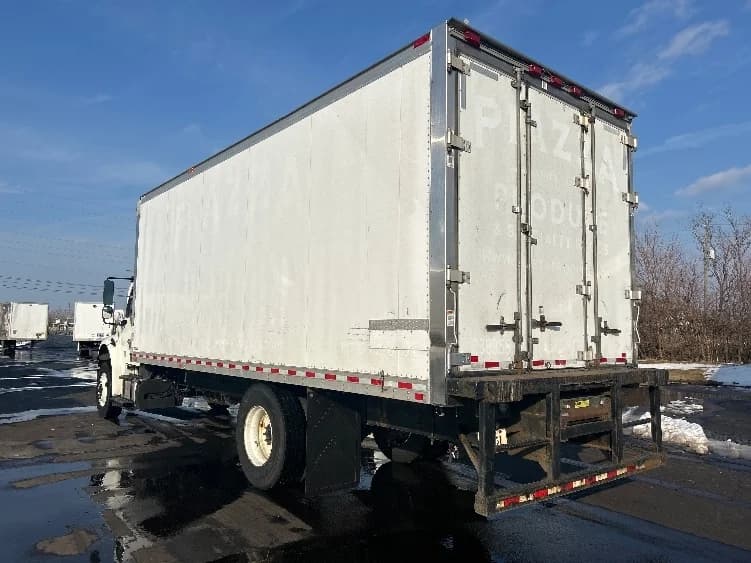 2019 Freightliner M2 106 in Indianapolis, IN — photo 6