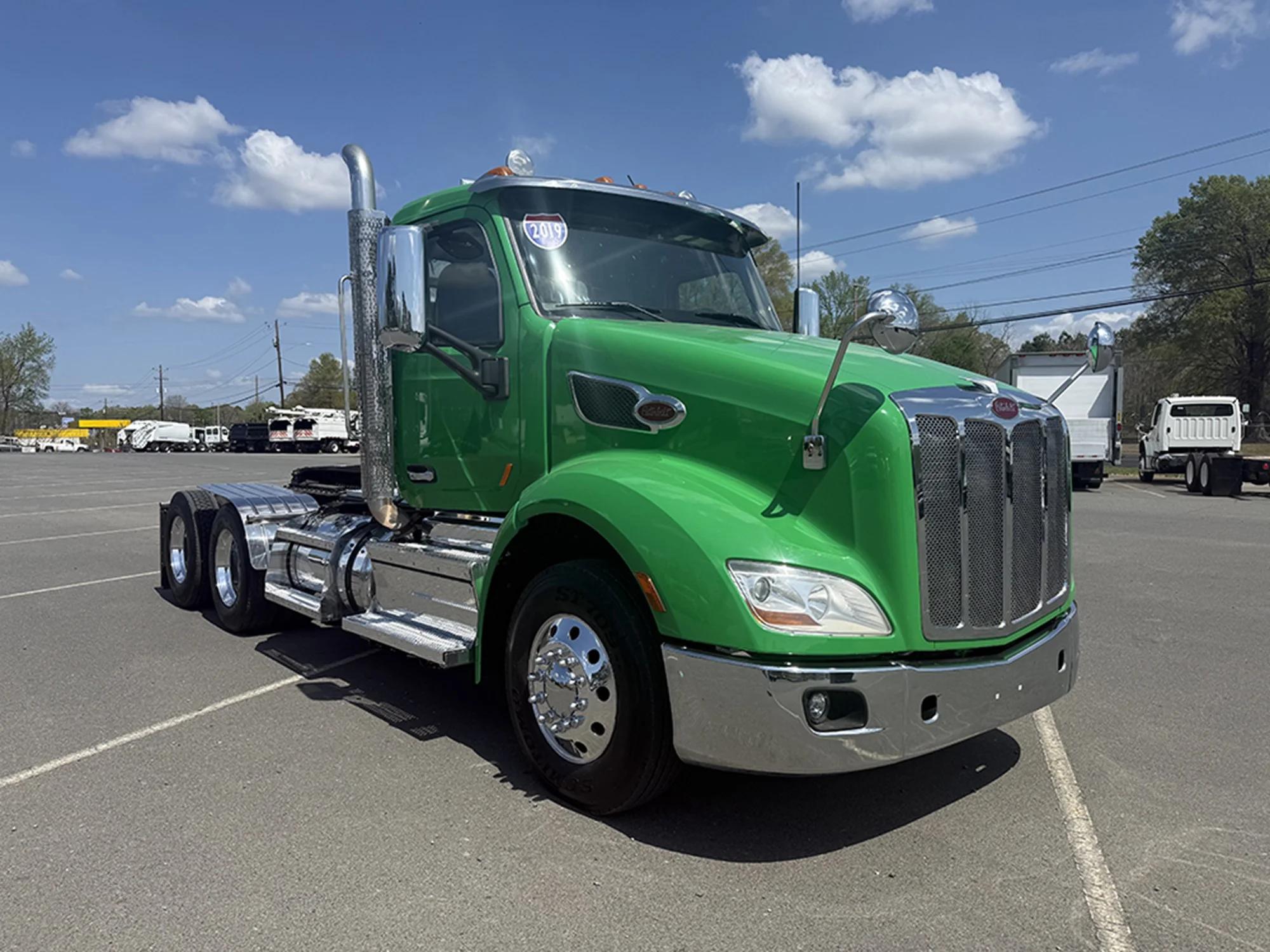 2019 Peterbilt 579 — photo 2
