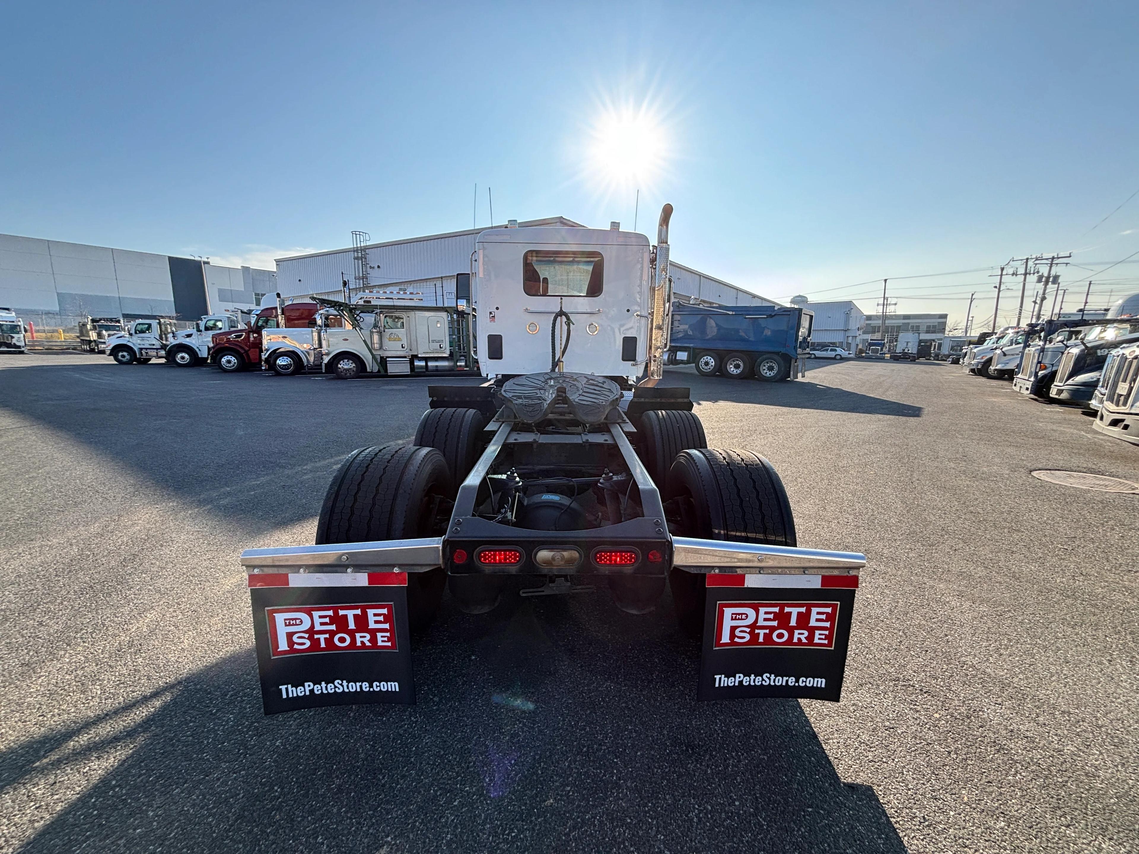 2020 Peterbilt 567 in Baltimore, MD — photo 9