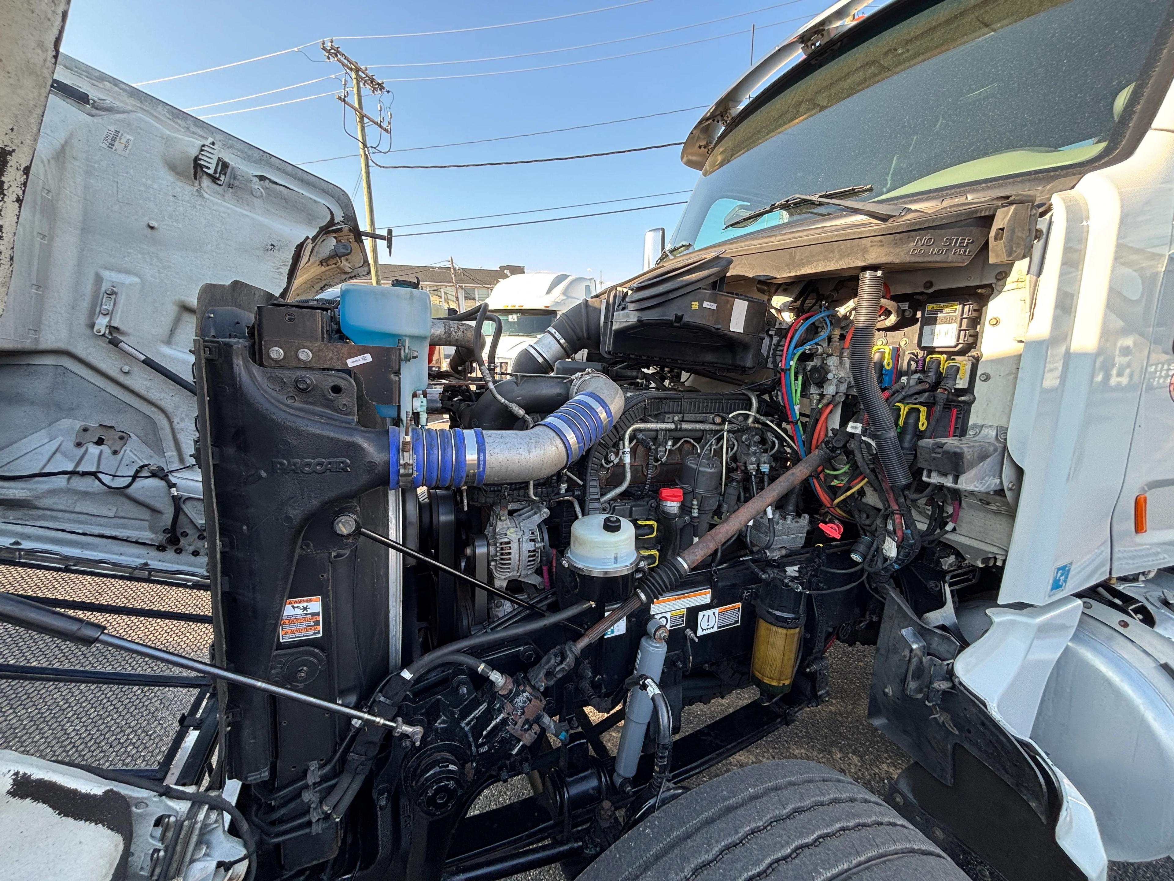 2020 Peterbilt 567 in Baltimore, MD — photo 11