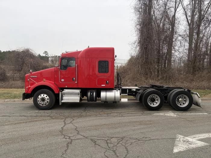 2019 Kenworth T800 — photo 10