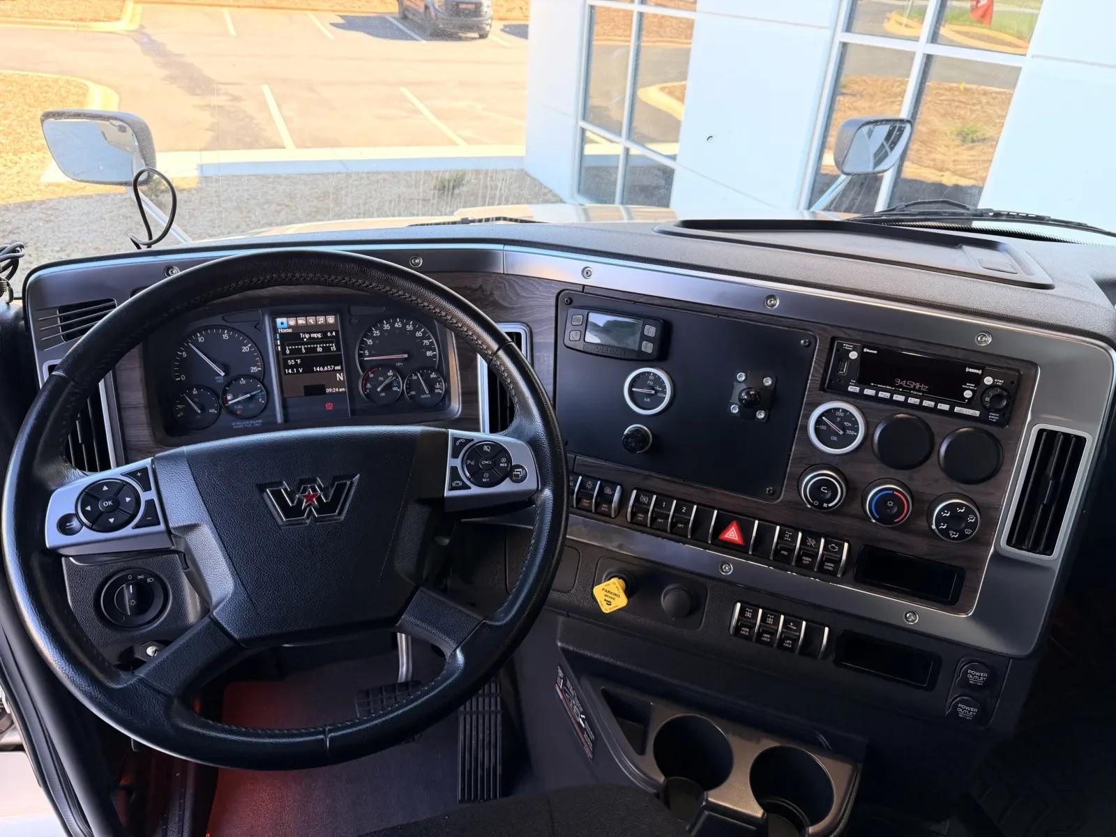 2024 Western Star 47X in Greer, SC — photo 17