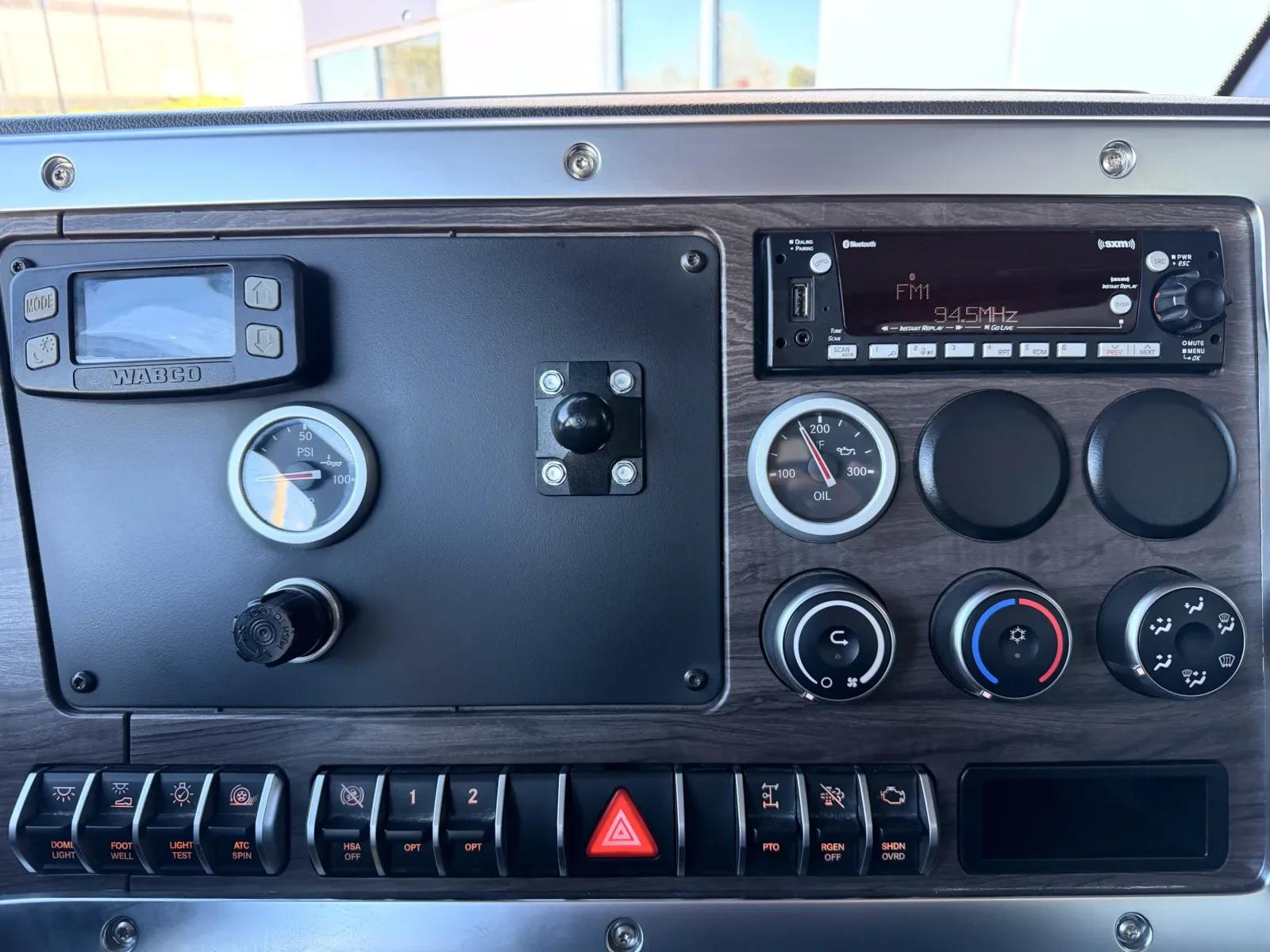 2024 Western Star 47X in Greer, SC — photo 19