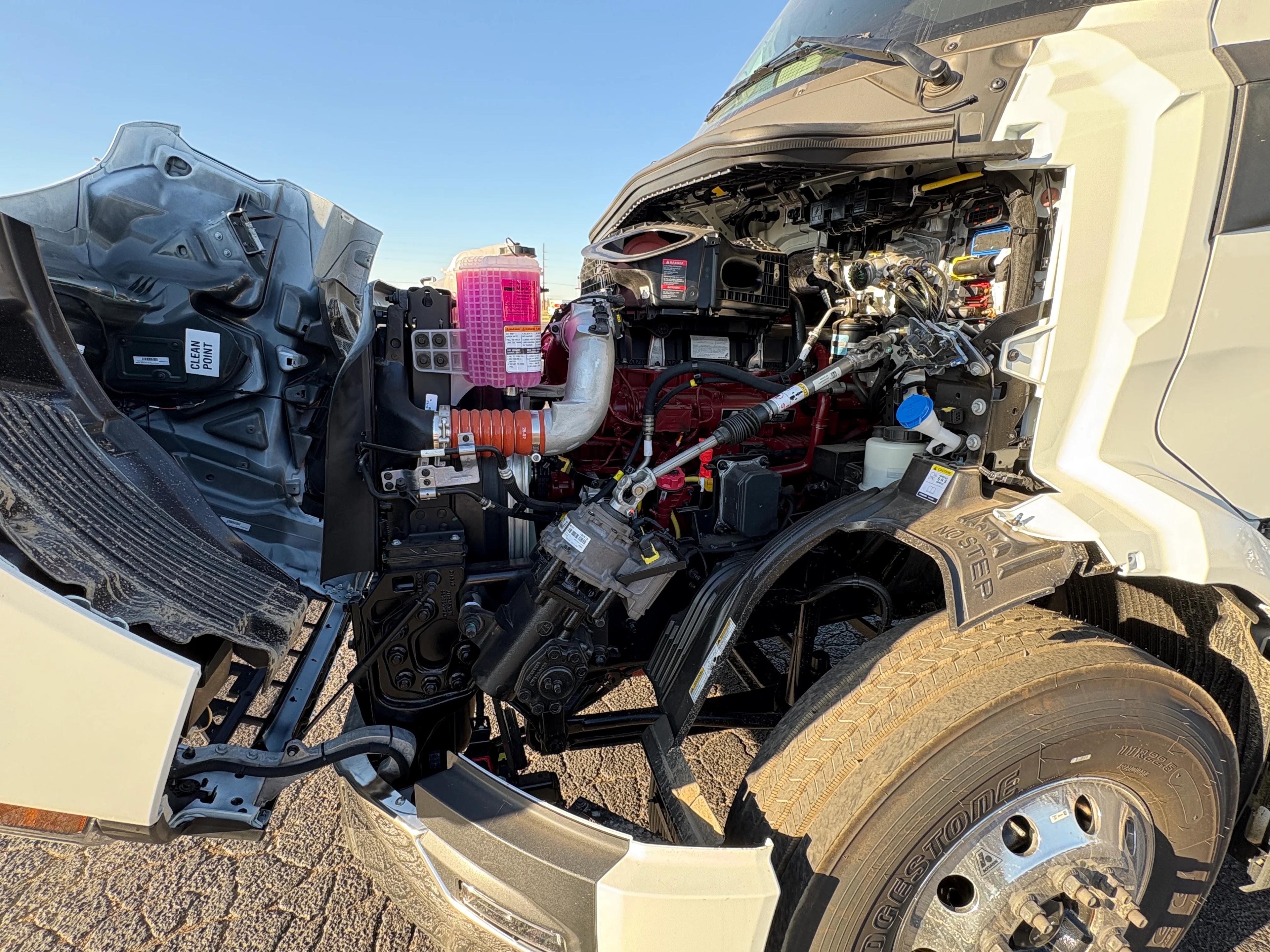 2027 Mack Anthem in Lubbock, TX — photo 14