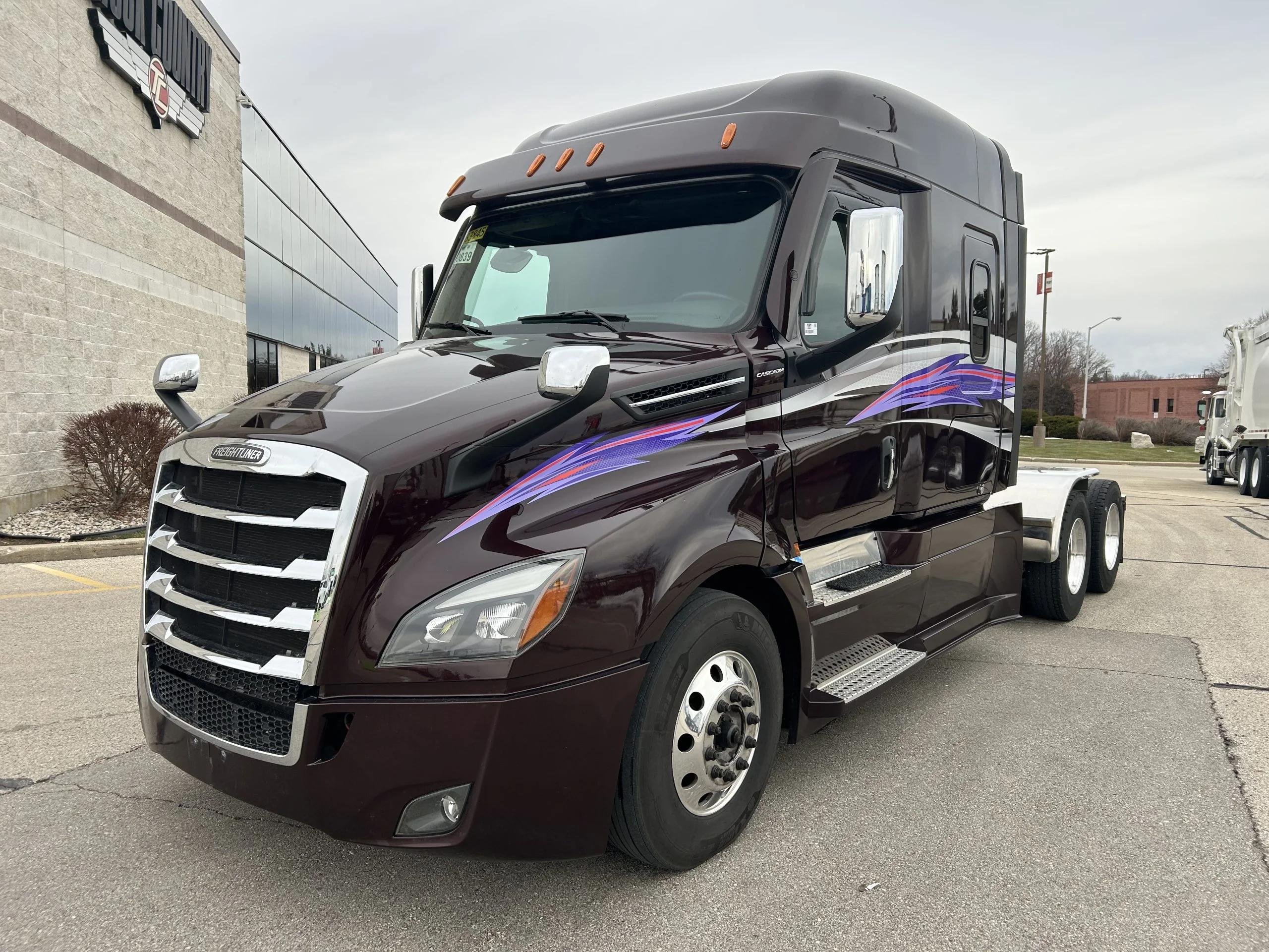2025 Freightliner Cascadia