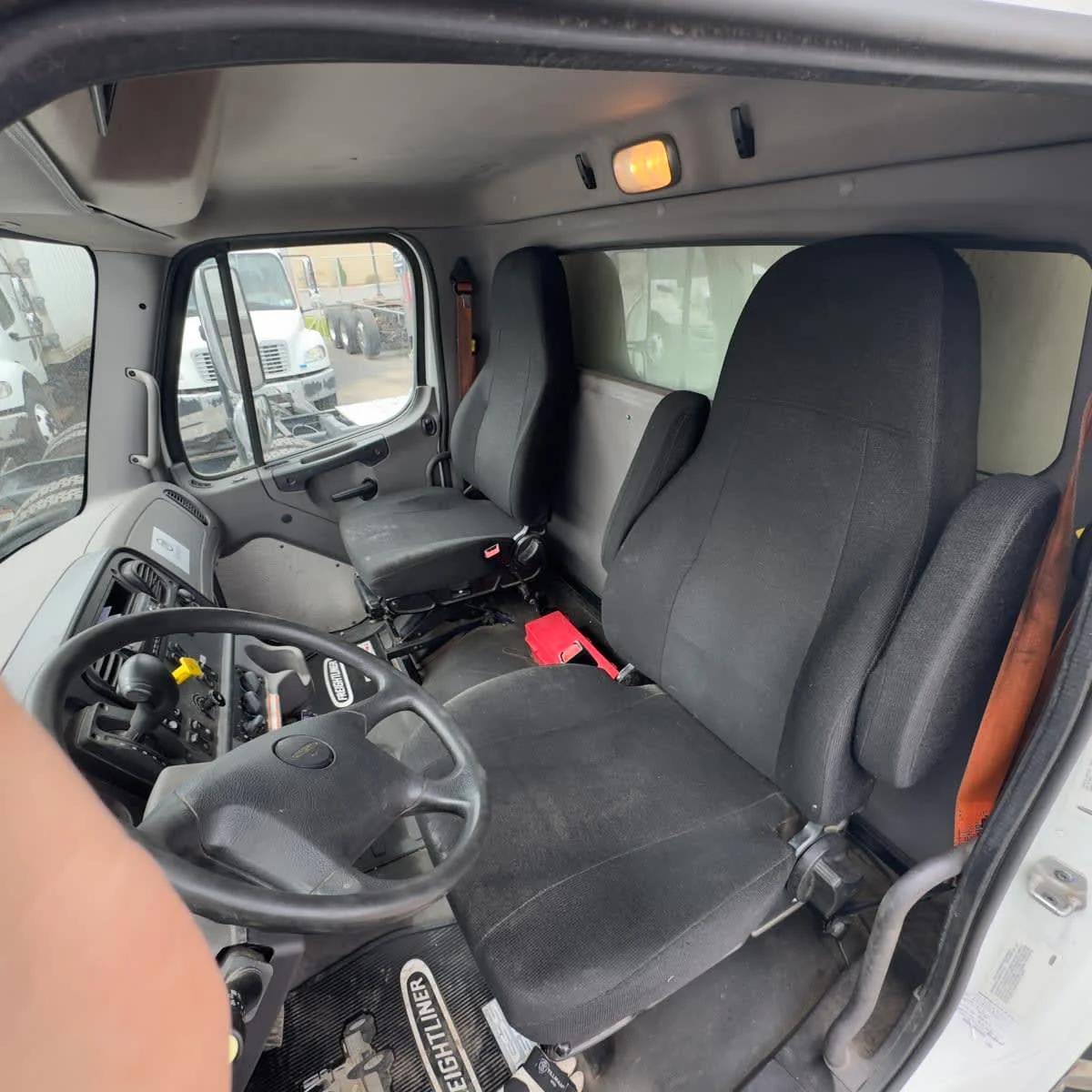 2019 Freightliner M2 106 in Syracuse, NY — photo 8